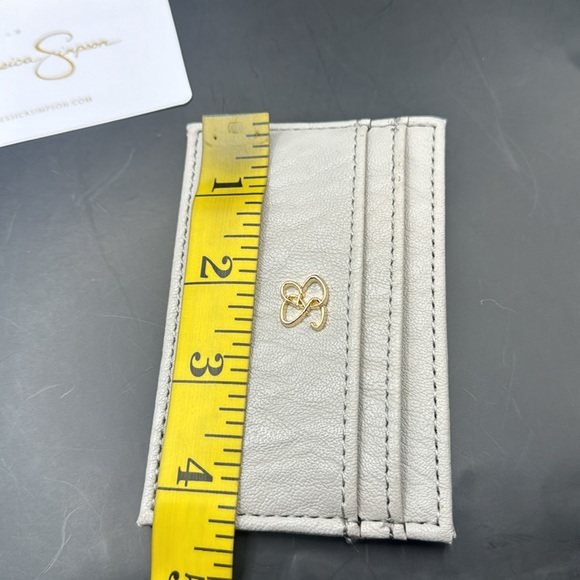 II.) Jessica Simpson Card Holder - Picture 5 of 6